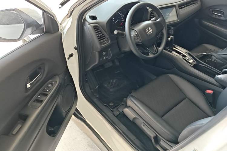 Used Honda Vezel 2020 1.5L CVT Pioneer Edition Driver Seat