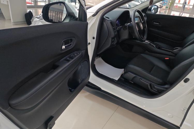 Used Honda Vezel 2020 1.5L CVT Pioneer Edition Driver Seat