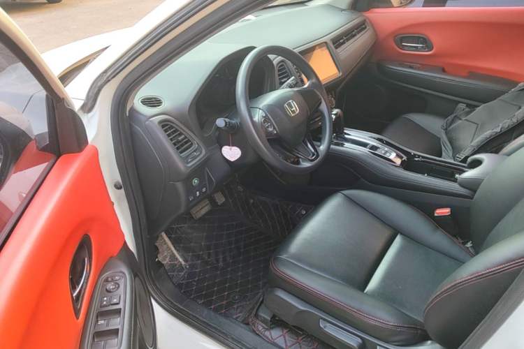 Used Honda Vezel 2020 1.5L CVT Pioneer Edition Driver Seat