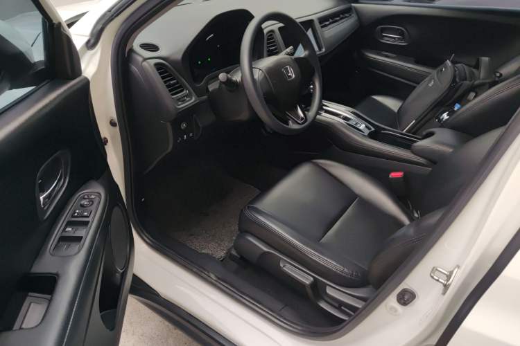 Used Honda Vezel 2020 1.5L CVT Elite Edition Driver Seat