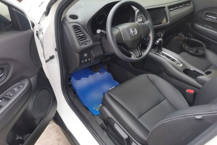 Used Honda Vezel 2020 1.5L CVT Elite Edition Driver Seat