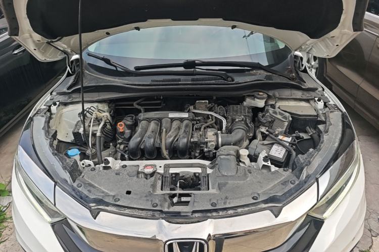 Used Honda Vezel 2020 1.5L CVT Luxury Edition Engine Bay