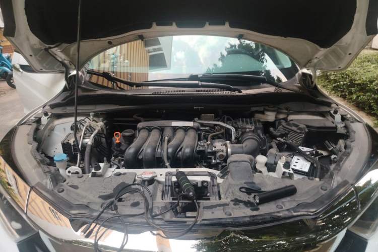 Used Honda Vezel 2020 1.5L CVT Pioneer Edition Engine Bay