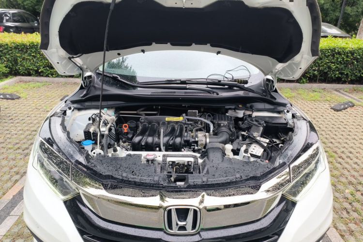 Used Honda Vezel 2020 1.5L CVT Pioneer Edition Engine Bay