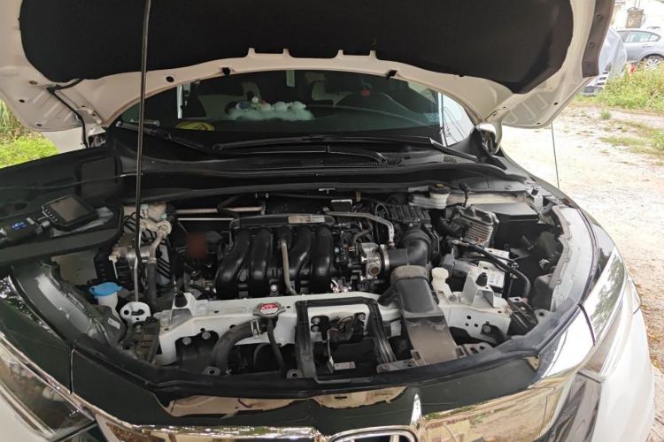 Used Honda Vezel 2020 1.5L CVT Pioneer Edition Engine Bay