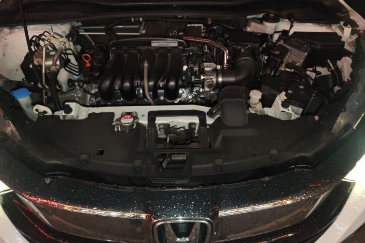 Used Honda Vezel 2020 1.5L CVT Pioneer Edition Engine Bay