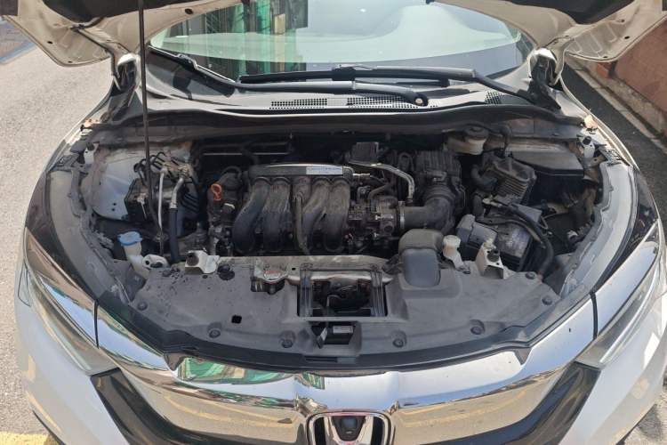 Used Honda Vezel 2020 1.5L CVT Pioneer Edition Engine Bay