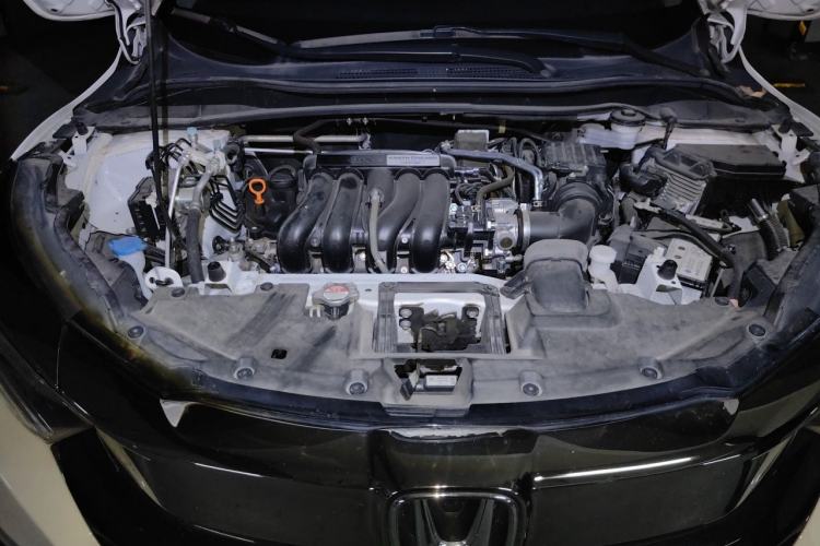 Used Honda Vezel 2020 1.5L CVT Luxury Edition Engine Bay