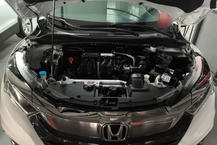 Used Honda Vezel 2020 1.5L CVT Pioneer Edition Engine Bay