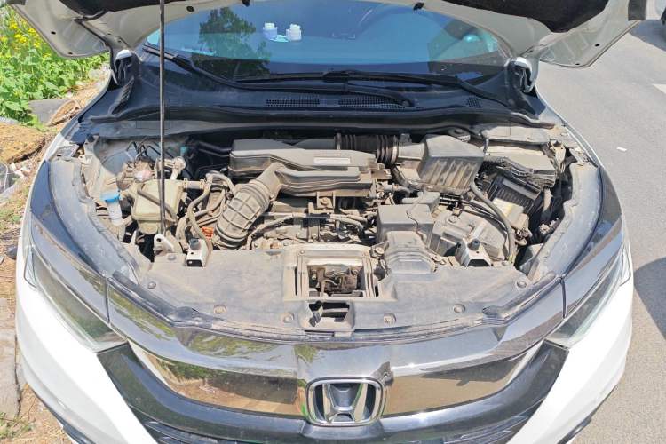 Used Honda Vezel 2020 220 TURBO CVT Elite Edition Engine Bay