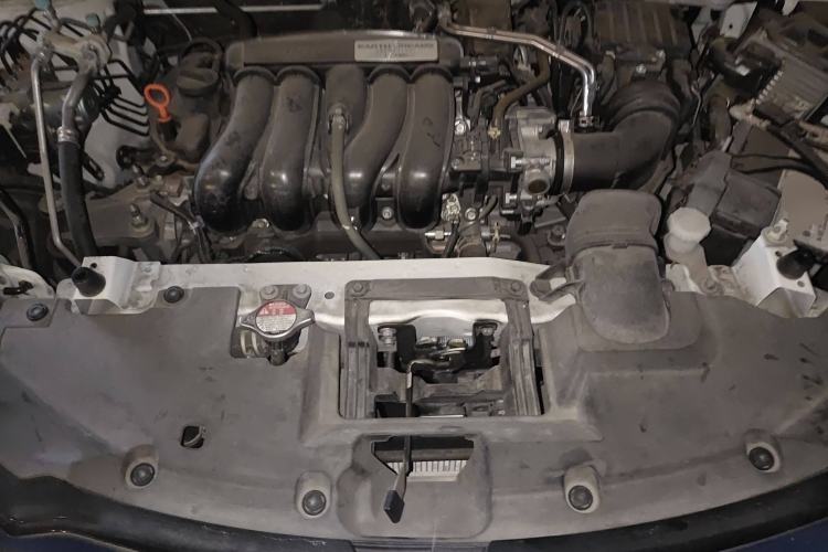 Used Honda Vezel 2020 1.5L CVT Elite Edition Engine Bay