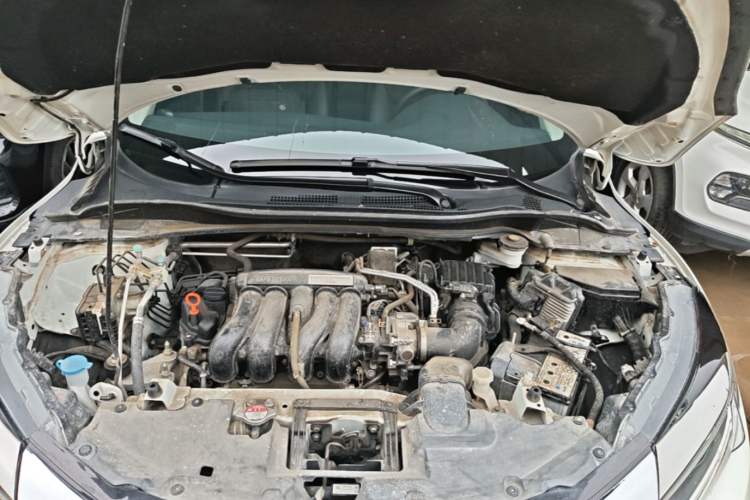 Used Honda Vezel 2020 1.5L CVT Pioneer Edition Engine Bay