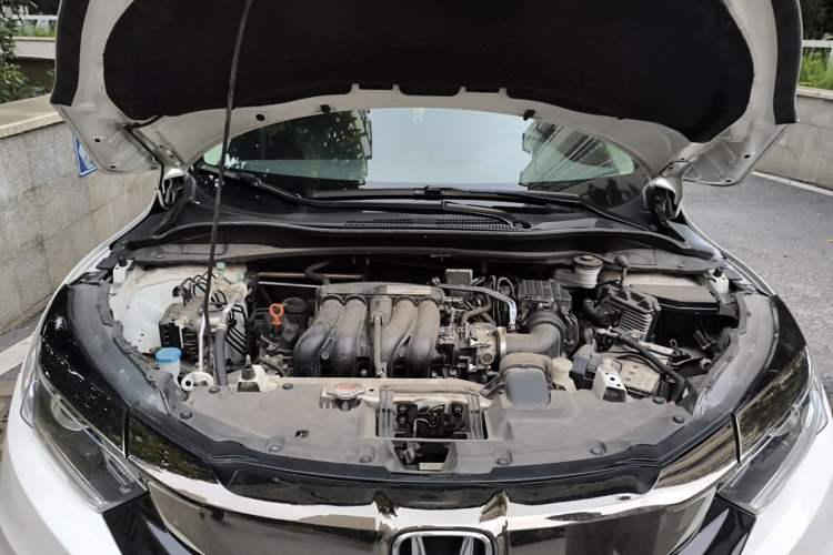 Used Honda Vezel 2020 1.5L CVT Pioneer Edition Engine Bay