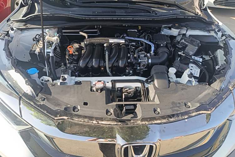 Used Honda Vezel 2020 1.5L CVT Pioneer Edition Engine Bay