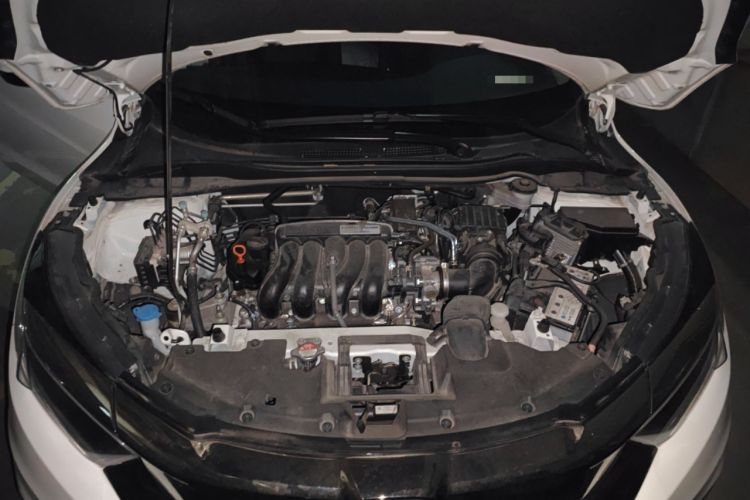 Used Honda Vezel 2020 1.5L CVT Pioneer Edition Engine Bay