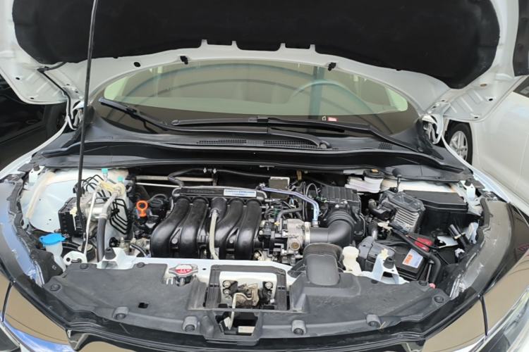 Used Honda Vezel 2020 1.5L CVT Elite Edition Engine Bay