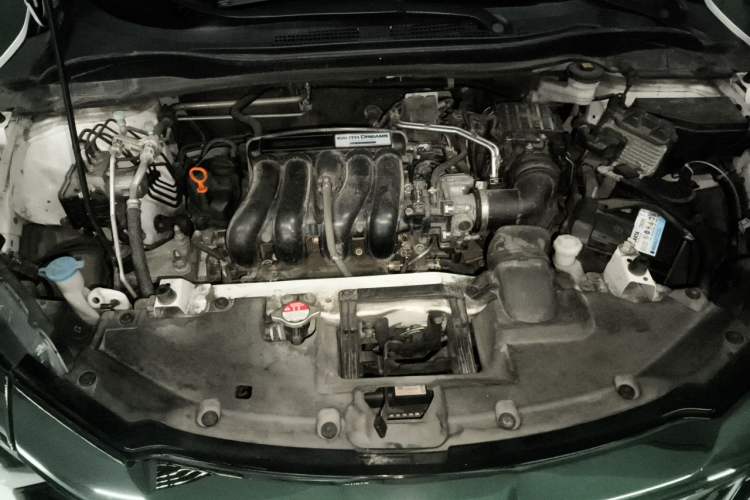 Used Honda Vezel 2020 1.5L CVT Pioneer Edition Engine Bay