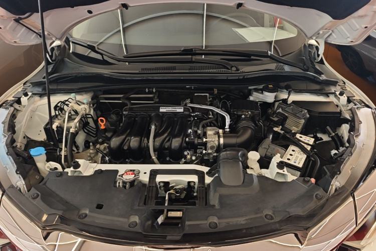 Used Honda Vezel 2020 1.5L CVT Pioneer Edition Engine Bay