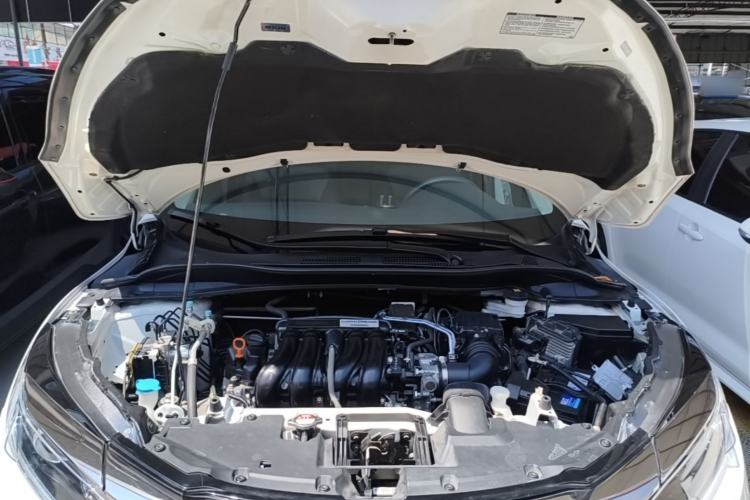 Used Honda Vezel 2020 1.5L CVT Pioneer Edition Engine Bay
