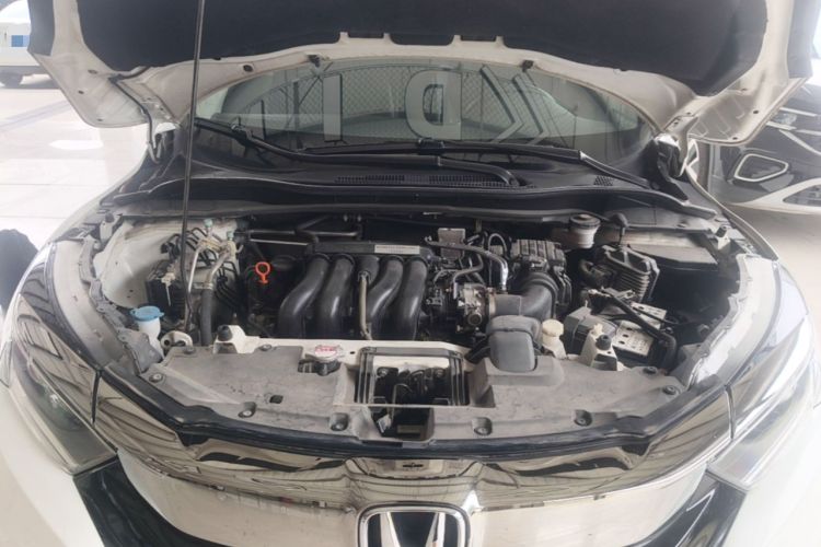 Used Honda Vezel 2020 1.5L CVT Pioneer Edition Engine Bay