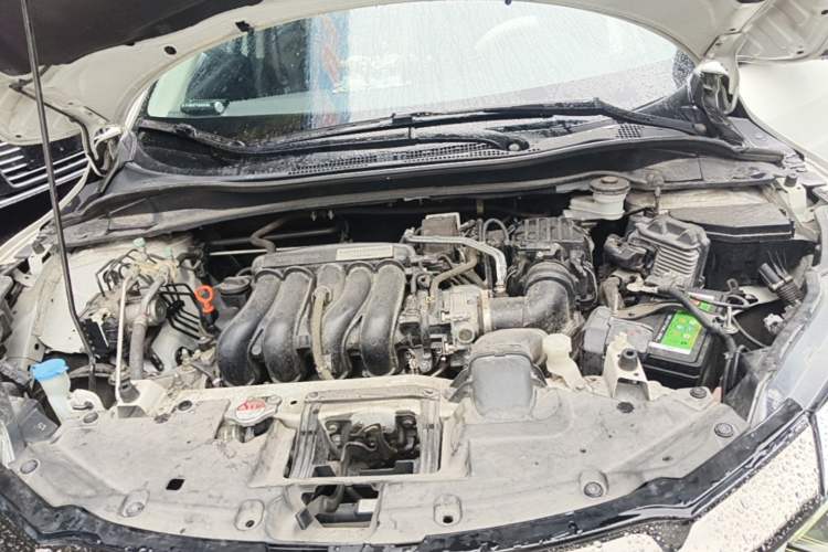 Used Honda Vezel 2020 1.5L CVT Pioneer Edition Engine Bay