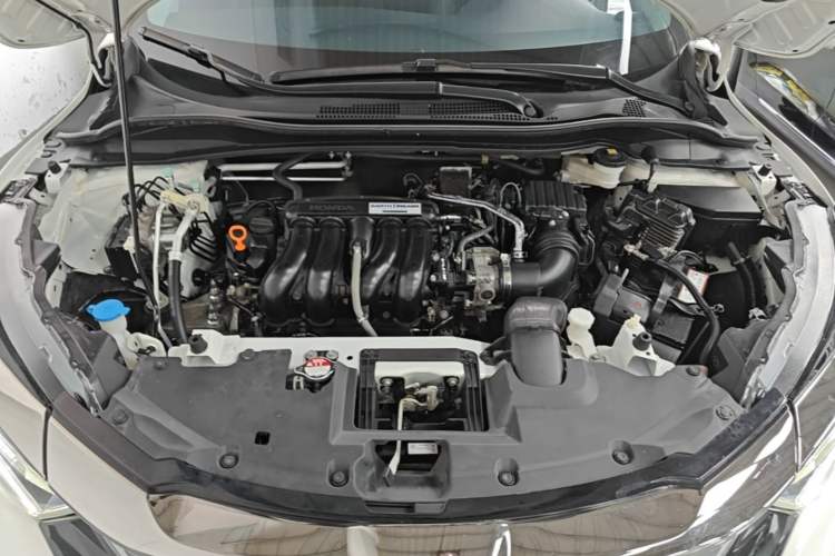 Used Honda Vezel 2020 1.5L CVT Luxury Edition Engine Bay