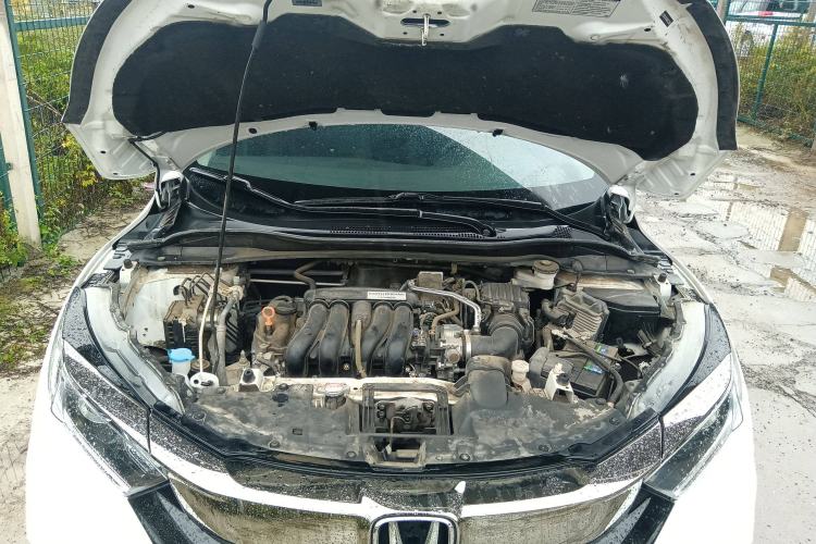 Used Honda Vezel 2020 1.5L CVT Pioneer Edition Engine Bay