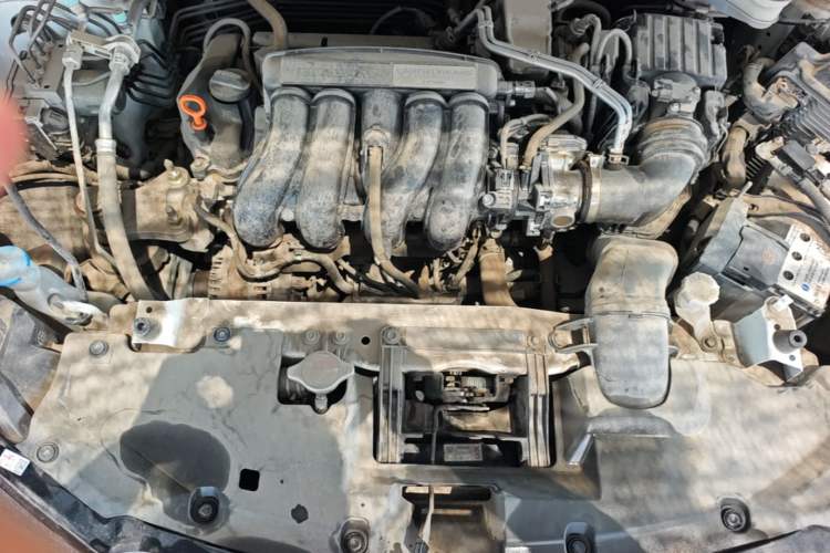 Used Honda Vezel 2020 1.5L CVT Luxury Edition Engine Bay