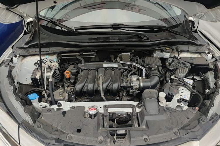 Used Honda Vezel 2020 1.5L CVT Pioneer Edition Engine Bay