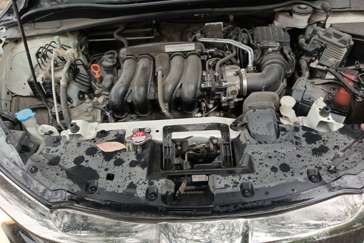 Used Honda Vezel 2020 1.5L CVT Pioneer Edition Engine Bay