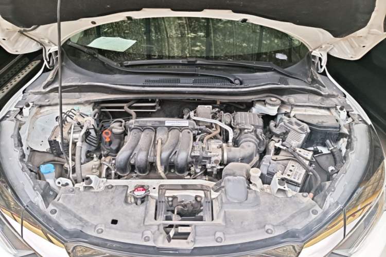 Used Honda Vezel 2020 1.5L CVT Pioneer Edition Engine Bay