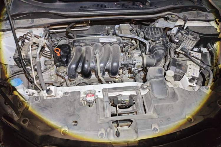 Used Honda Vezel 2020 1.5L CVT Pioneer Edition Engine Bay