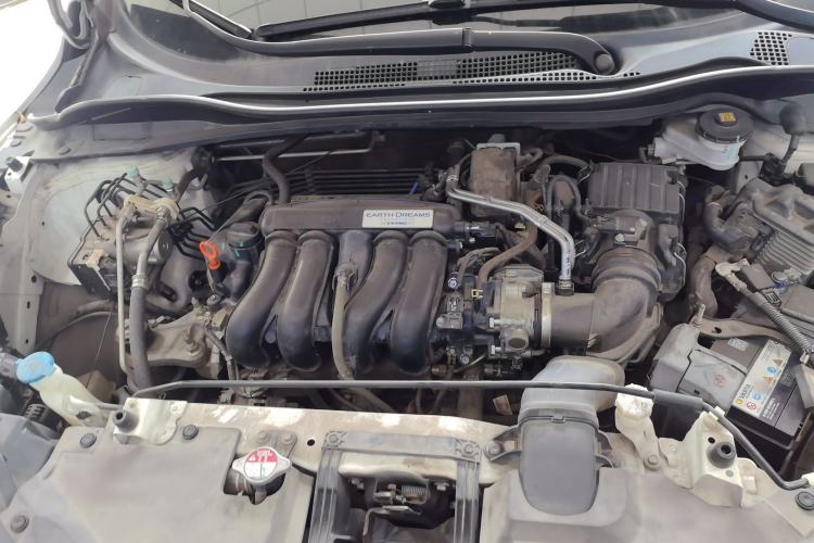 Used Honda Vezel 2020 1.5L CVT Pioneer Edition Engine Bay
