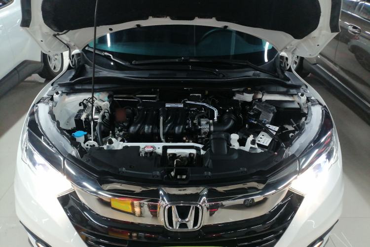 Used Honda Vezel 2020 1.5L CVT Pioneer Edition Engine Bay