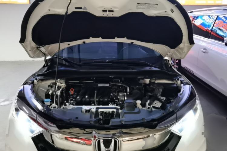 Used Honda Vezel 2020 1.5L CVT Pioneer Edition Engine Bay