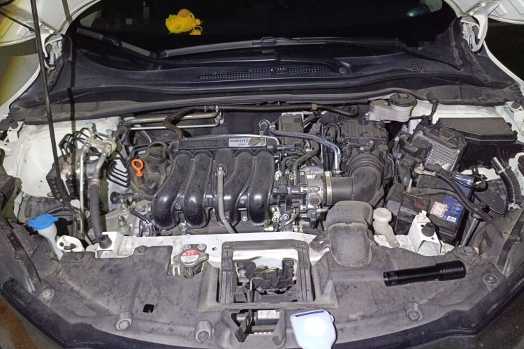 Used Honda Vezel 2020 1.5L CVT Pioneer Edition Engine Bay