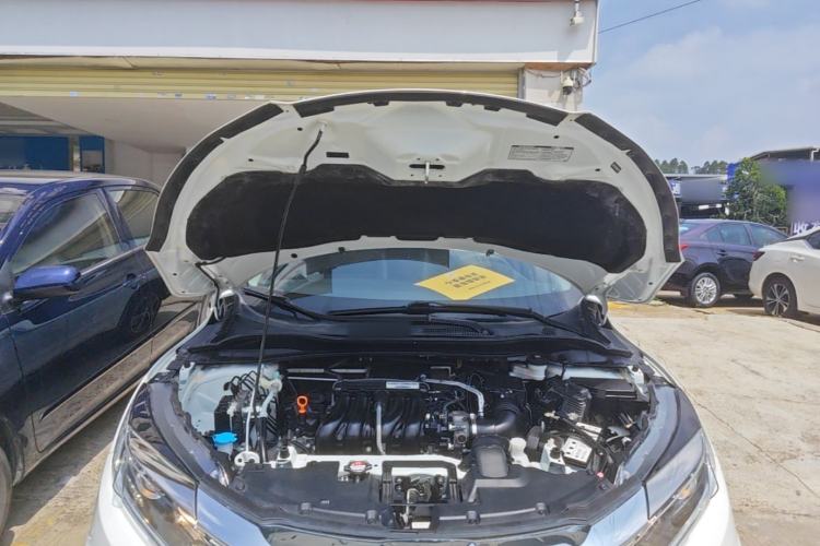 Used Honda Vezel 2020 1.5L CVT Pioneer Edition Engine Bay