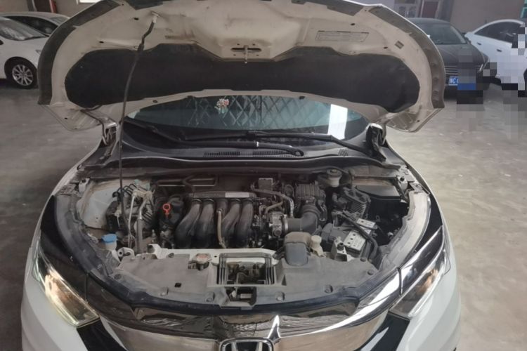 Used Honda Vezel 2020 1.5L CVT Pioneer Edition Engine Bay