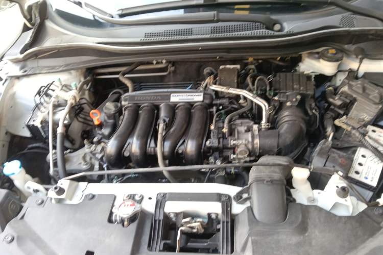 Used Honda Vezel 2020 1.5L CVT Elite Edition Engine Bay