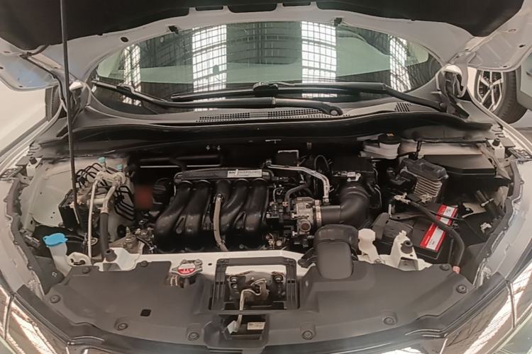 Used Honda Vezel 2020 1.5L CVT Pioneer Edition Engine Bay