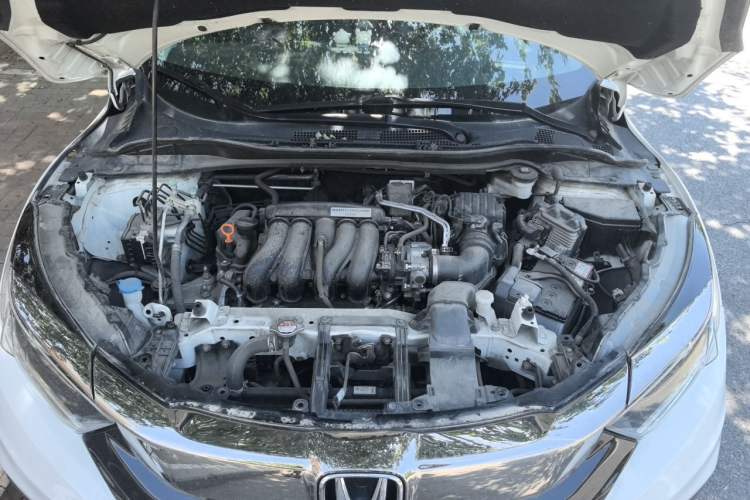 Used Honda Vezel 2020 1.5L CVT Pioneer Edition Engine Bay