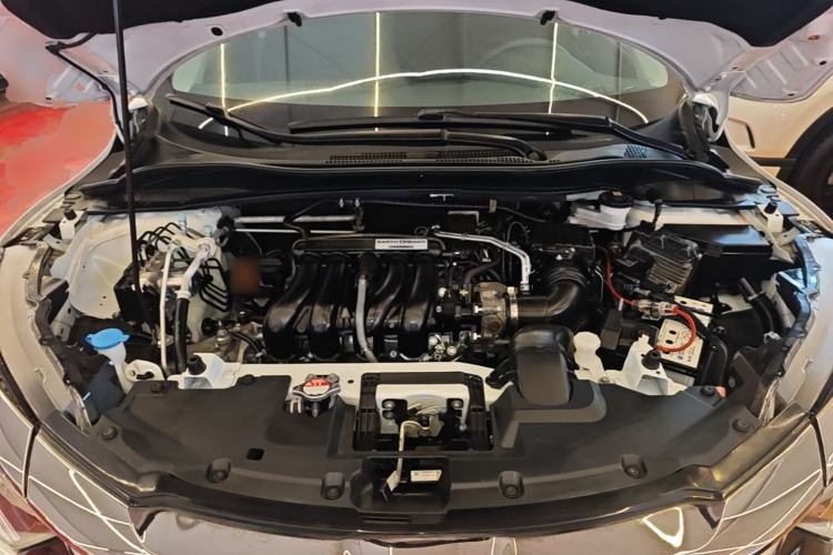 Used Honda Vezel 2020 1.5L CVT Luxury Edition Engine Bay