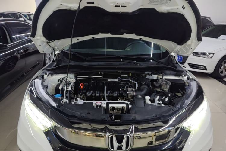 Used Honda Vezel 2020 1.5L CVT Luxury Edition Engine Bay