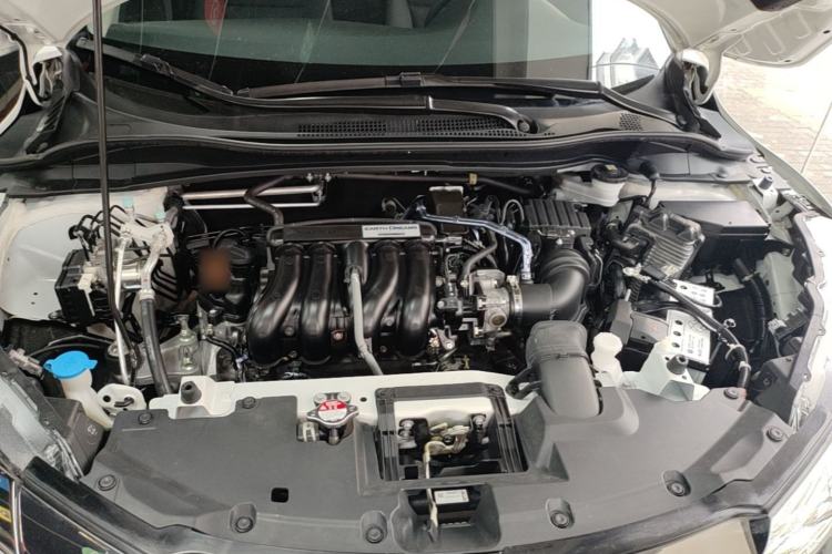 Used Honda Vezel 2020 1.5L CVT Elite Edition Engine Bay