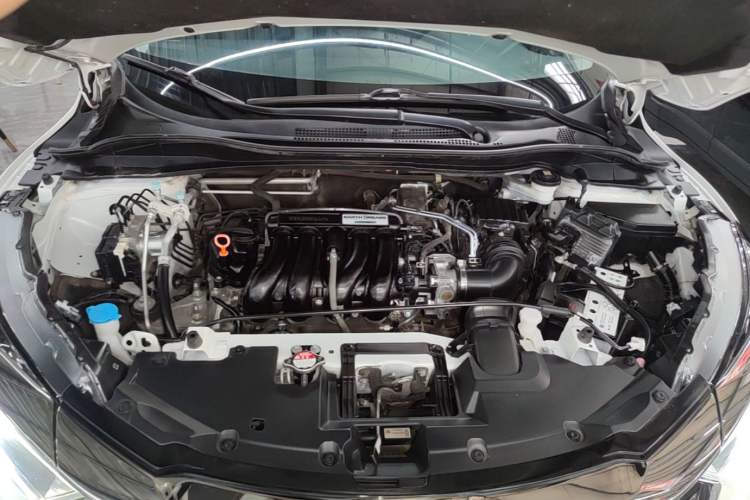 Used Honda Vezel 2020 1.5L CVT Pioneer Edition Engine Bay