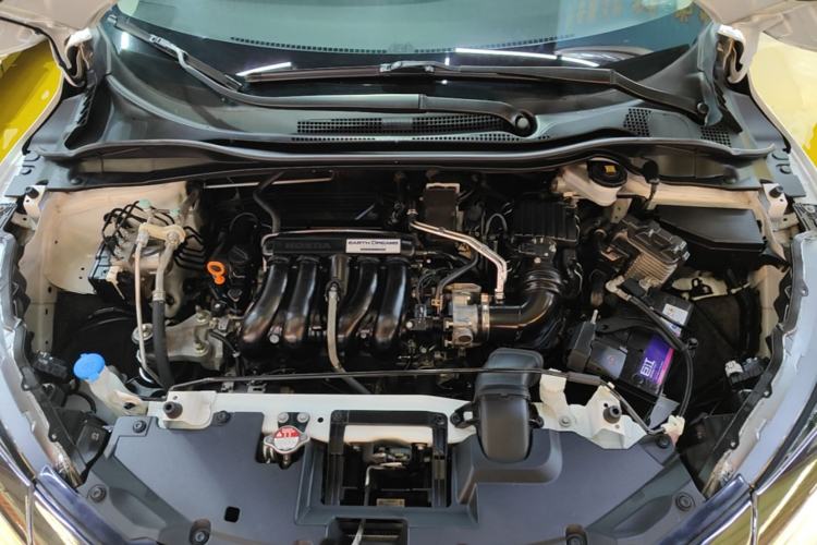Used Honda Vezel 2020 1.5L CVT Elite Edition Engine Bay