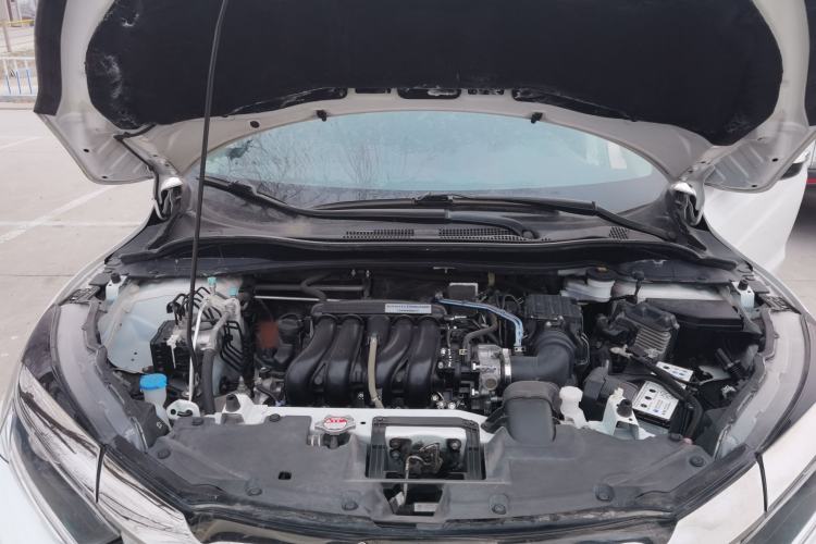 Used Honda Vezel 2020 1.5L CVT Pioneer Edition Engine Bay