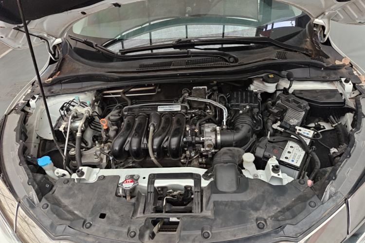 Used Honda Vezel 2020 1.5L CVT Pioneer Edition Engine Bay