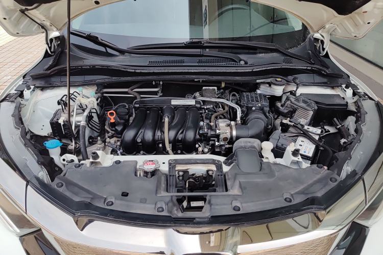 Used Honda Vezel 2020 1.5L CVT Pioneer Edition Engine Bay