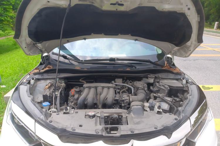 Used Honda Vezel 2020 1.5L CVT Luxury Edition Engine Bay